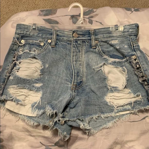Jean High waisted Shorts - Picture 1 of 3